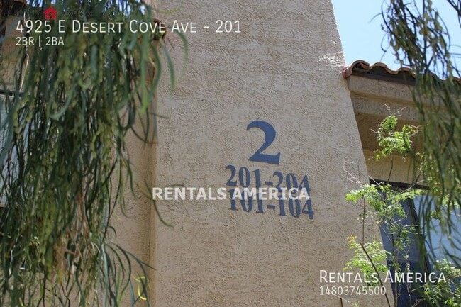 Building Photo - Move-In Special! 2 Bed+2Bath Excellent Sco...