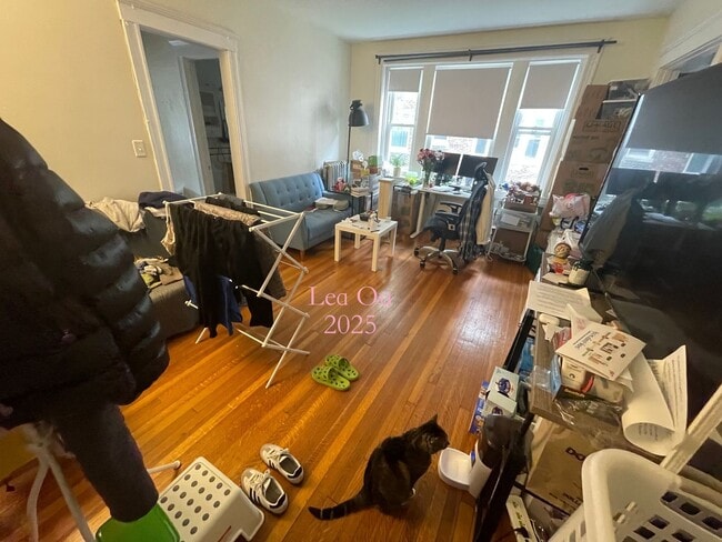 Photo - NO FEE! September Sunny Corner unit 1bed i... House