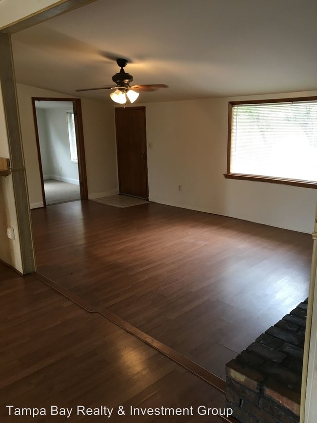Foto del edificio - 3 br, 2 bath House - 6410 Sawyer Rd