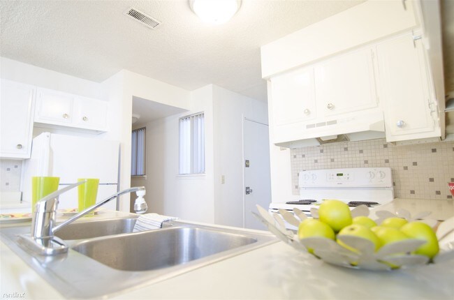 Foto del edificio - 1732 Cambria Dr