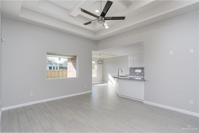 Foto del edificio - 13 Ginger Ave