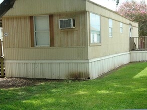 Building Photo - 2445 Precinct Line Rd