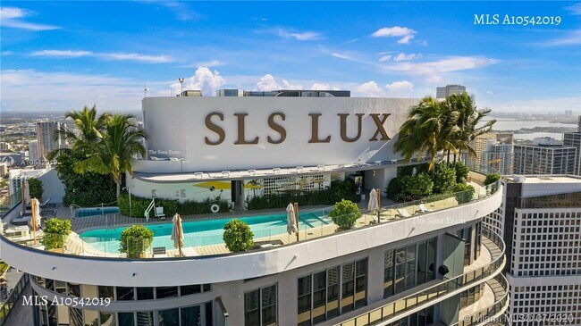 Foto del edificio - 801 S Miami Ave