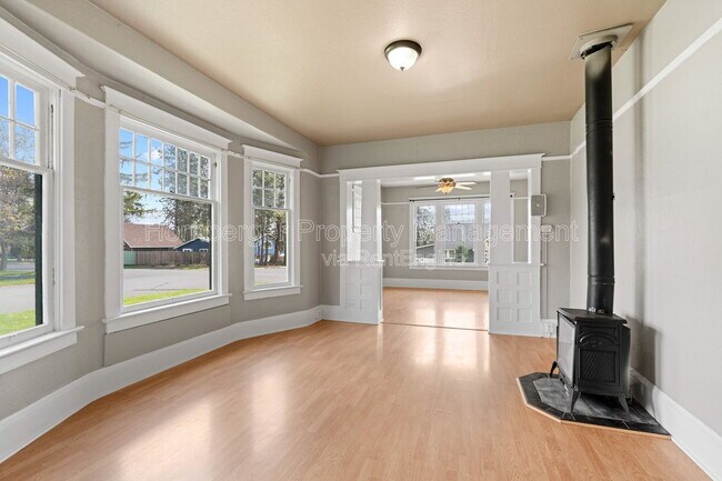 Foto del edificio - 922 4th St