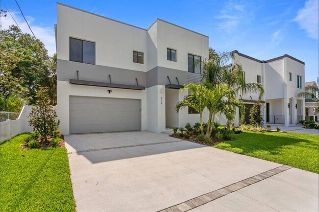 Foto del edificio - 914 N Newport Ave