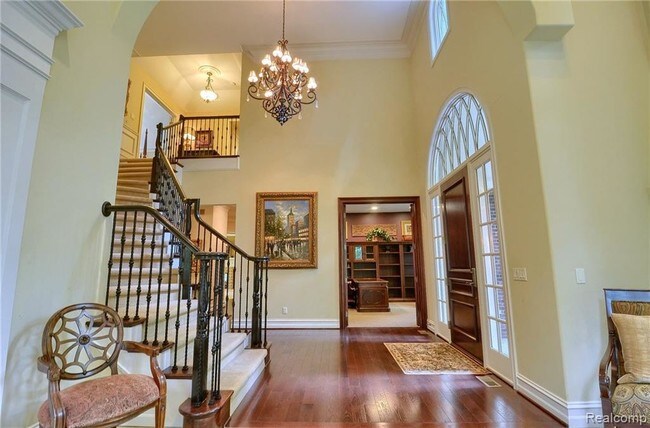 Building Photo - 1881 Heron Ridge Dr