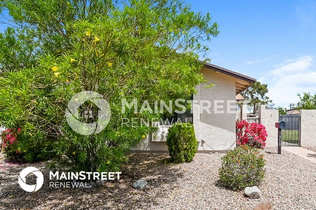 Building Photo - 3350 W Country Gables Dr