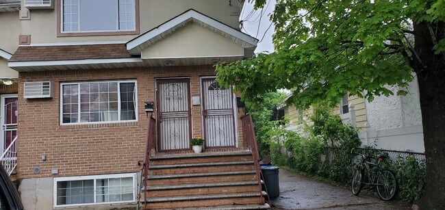 Primer piso - 13624 220th Plz