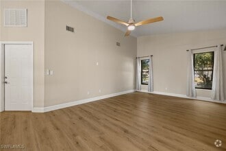 Building Photo - 194 Wickliffe Dr