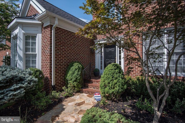 Building Photo - 513 Oak Knoll Terrace