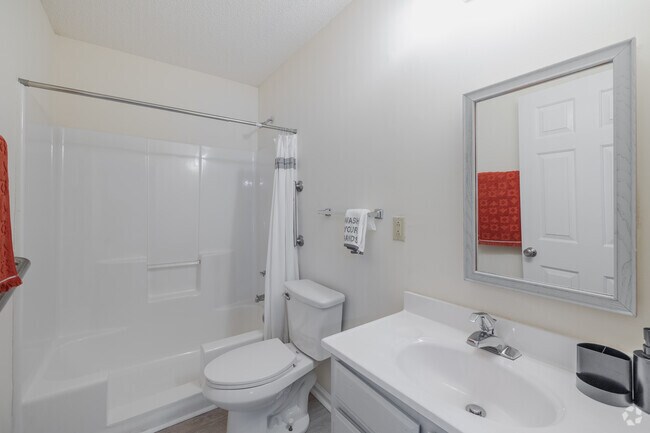 2 habitaciones, 2 baños, 1150 pies cuadrados, baño principal - Vivo Living Summerville