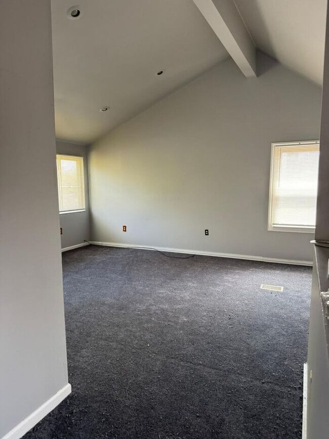 Building Photo - Detached Garage- 2 bathrooms - Section 8 A...