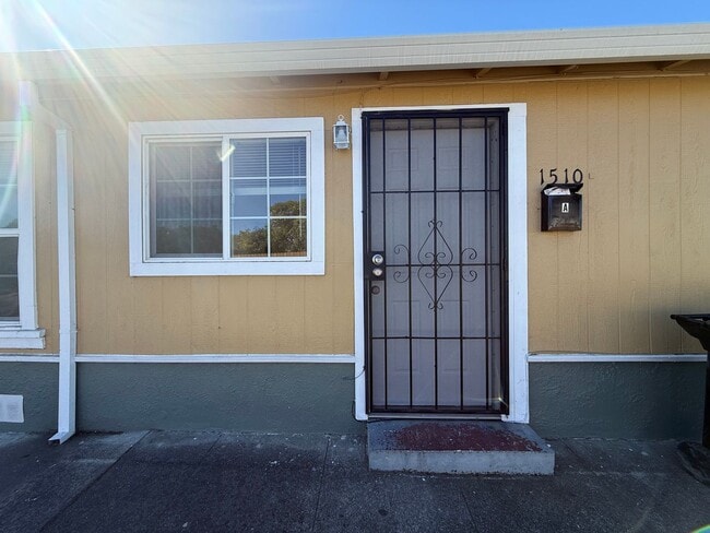 Photo - 15th Street Apartment