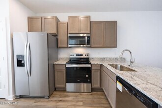 Building Photo - 5860 Tyndall Pkwy