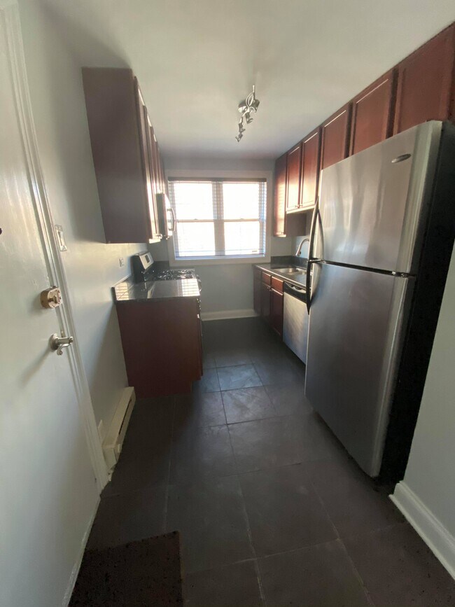 Foto del edificio - 2620 W Catalpa Ave