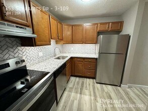 Building Photo - 353 Schraffts Dr