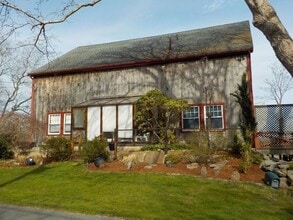 Building Photo - 186 Brayton Point Rd
