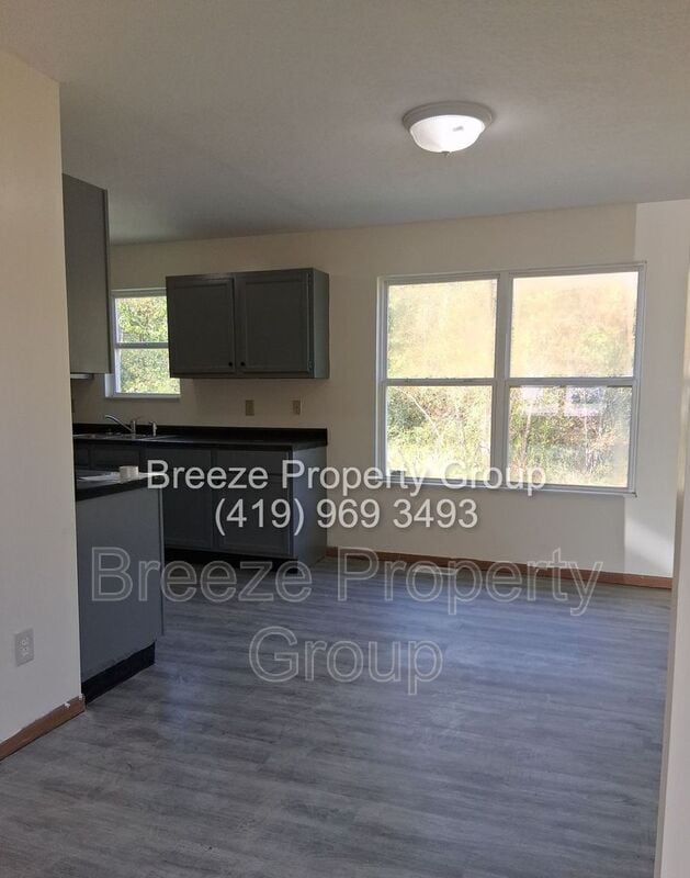 Building Photo - 2816 Benford Ln