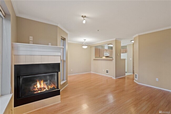 Foto del edificio - 5000 NW Village Park Dr