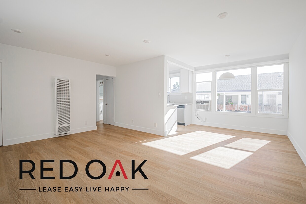 Primary Photo - 1000 N Curson Ave