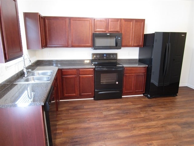 Building Photo - 147 Biscayne Terrace