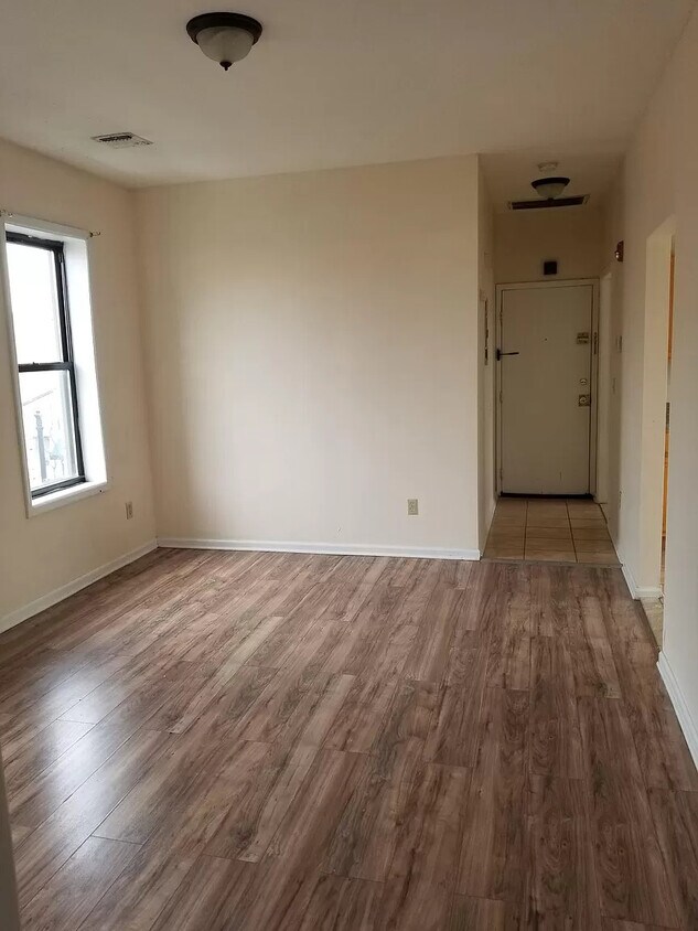 Foto del edificio - 182 Ferry St