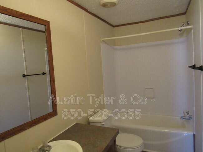 Foto del edificio - 2416 Country Pines Ln