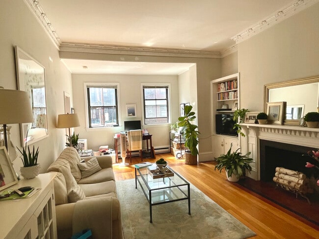 Building Photo - 314 Marlborough St