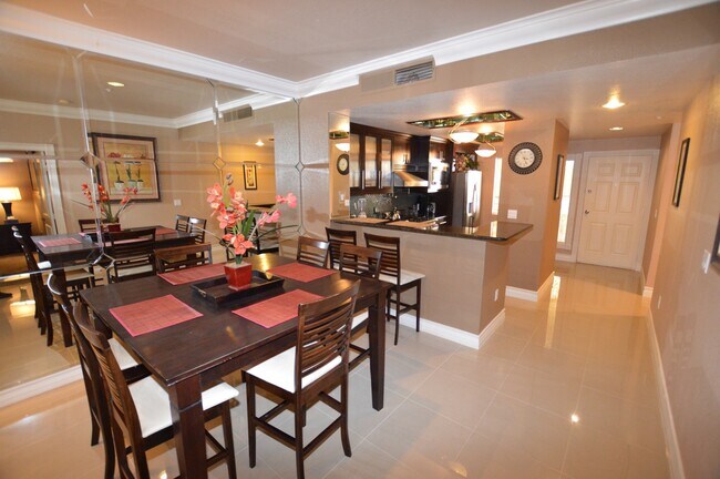 Building Photo - Meridian - Luxury 2 Bed | 2 Bath Condo