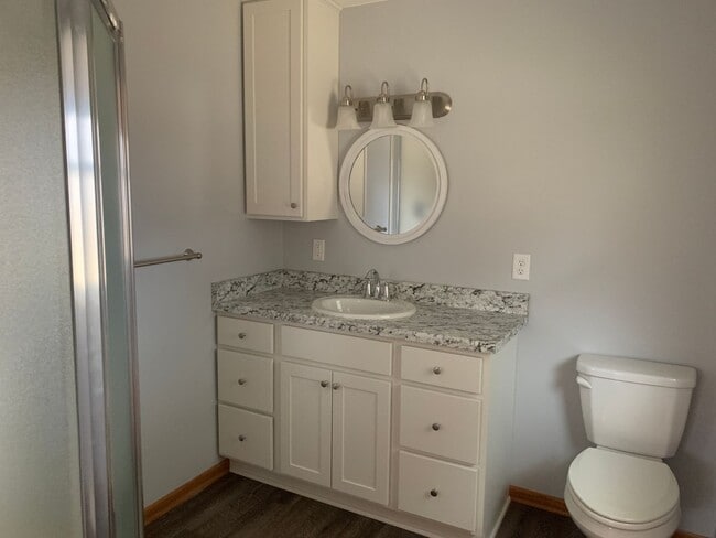 Building Photo - Newly Renovated Ranch Home - Country Living on 2 Acres!