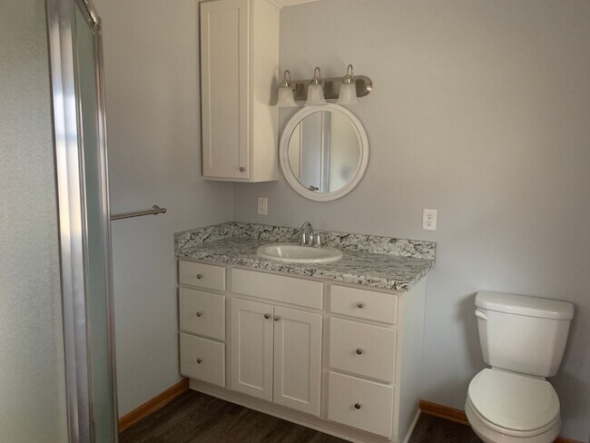 Foto del edificio - Newly Renovated Ranch Home - Country Living on 2 Acres!