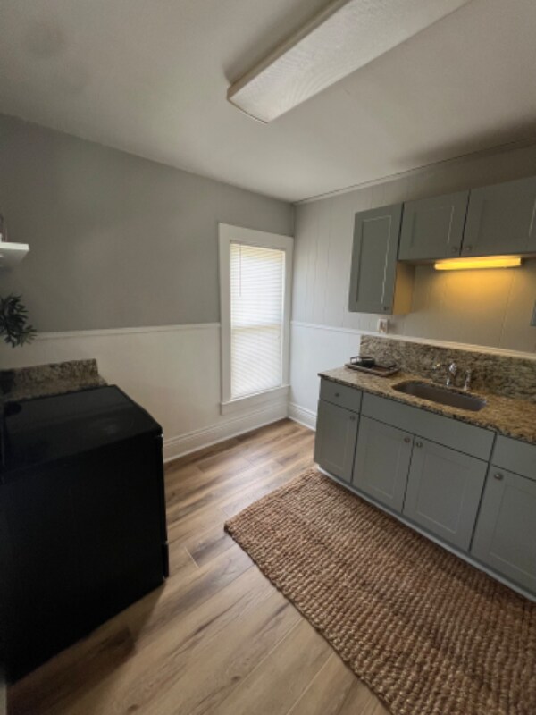 Foto del edificio - 863 1/2 11th St NE