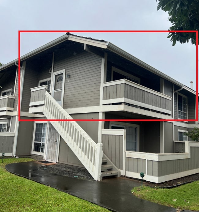 Building Photo - Very nice 2 bedroom, 1 bath unit with 2 pa...