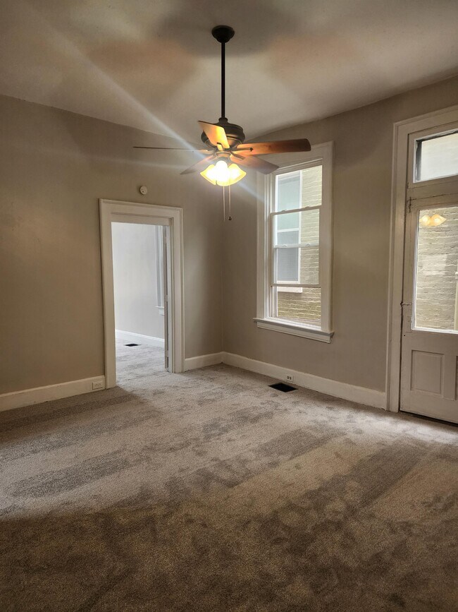 Foto del edificio - 1019 John St