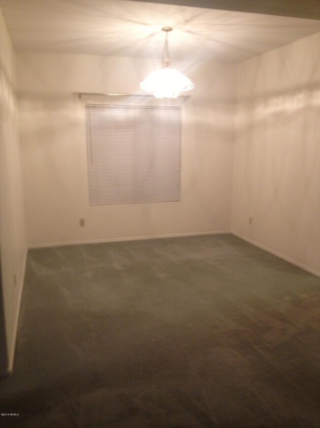 Building Photo - 3207 E Marconi Ave