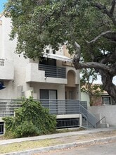 Building Photo - 1801 W Victory Blvd