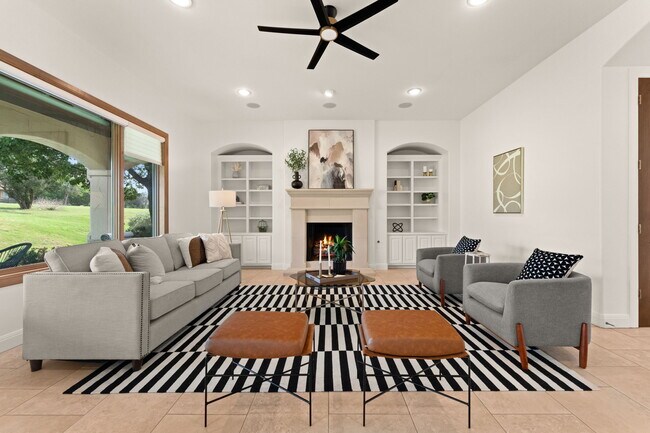 Foto del edificio - 15 Borello Dr