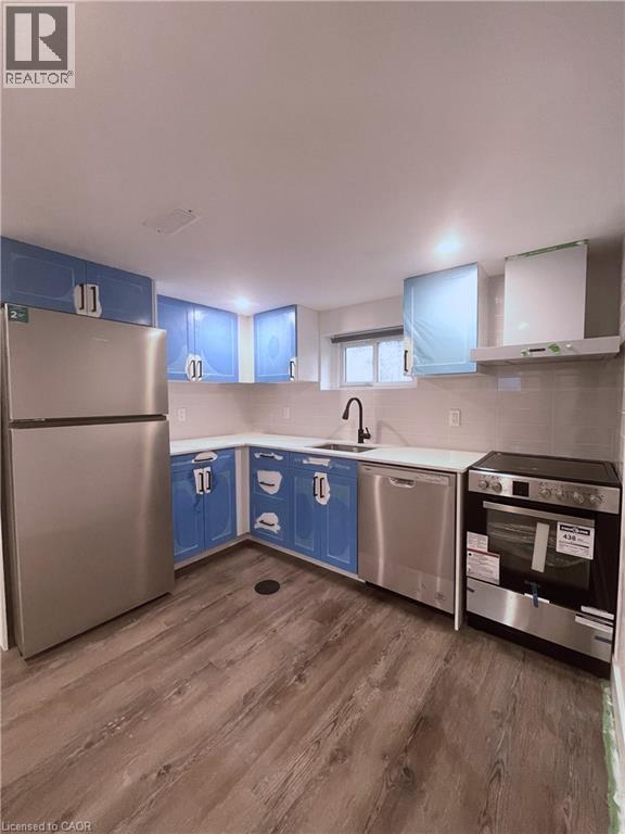 Photo du bâtiment - 246 E 31st St