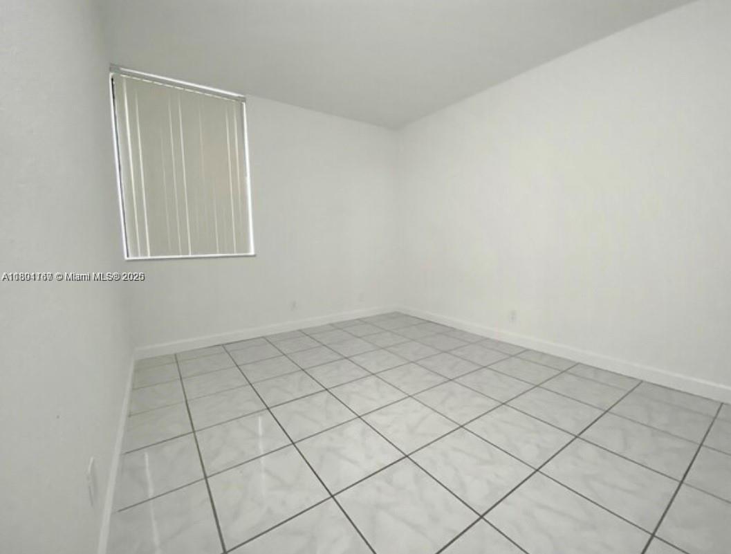 Foto del edificio - 20381 NE 30th Ave