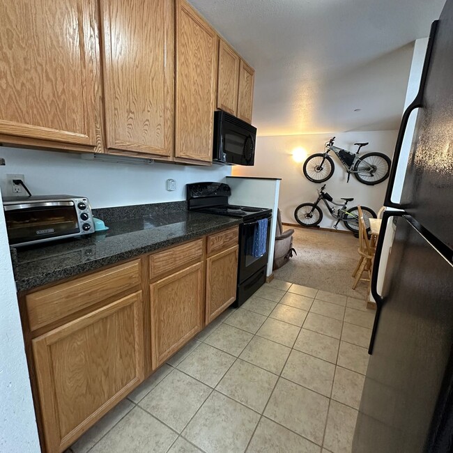 Foto del edificio - Seasonal Studio Apartment in Victor, ID