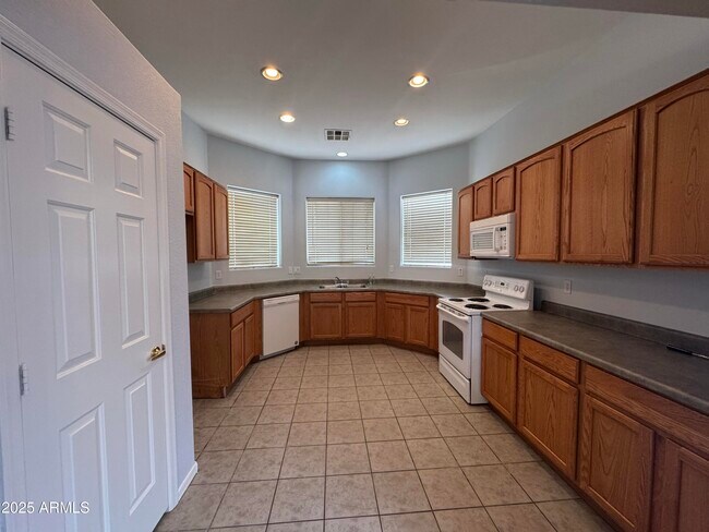 Foto del edificio - 6511 S 5th Way