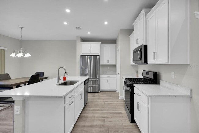 Foto del edificio - 13124 Holsinger Blvd