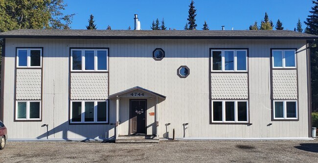 Building Photo - 4744 Glasgow Dr