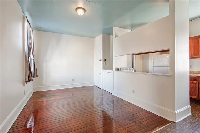 Building Photo - 1026 Dumaine St