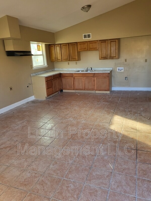 Foto del edificio - 4818 Peace St