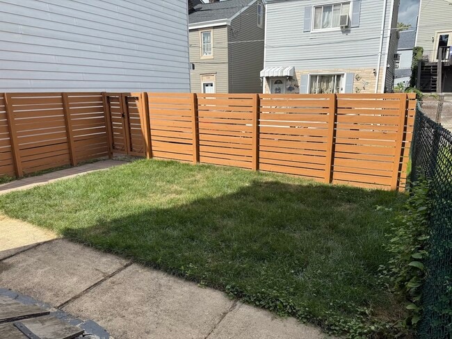 Back Yard - 117 44th St