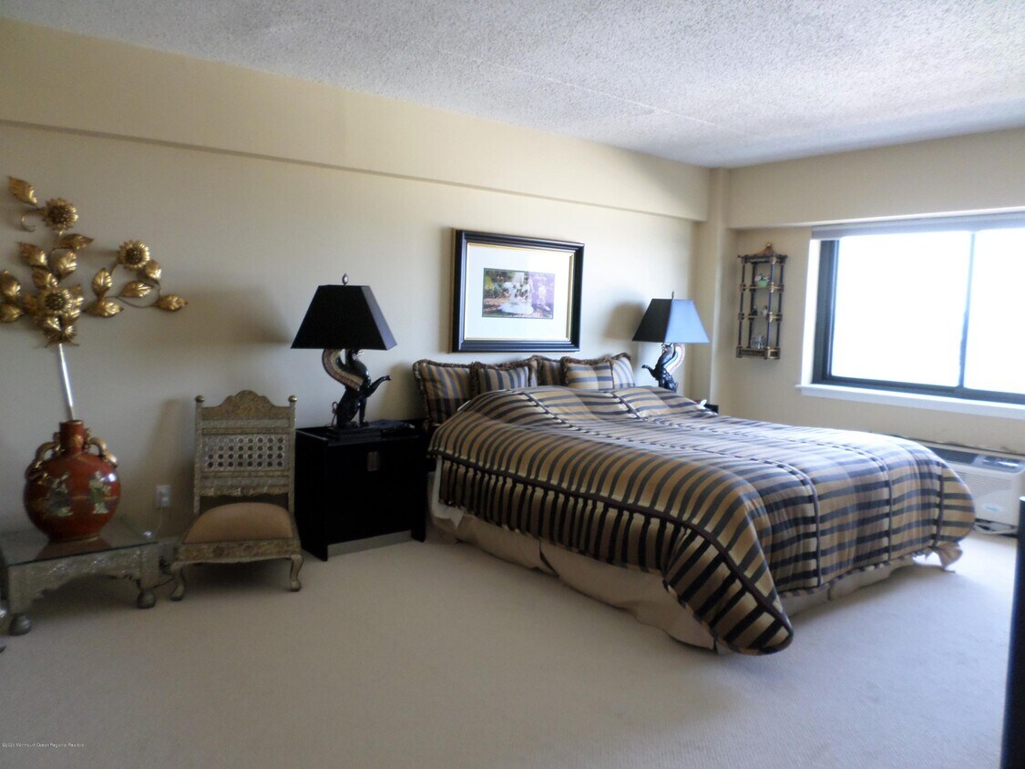 45 Ocean Ave Unit 4E, Monmouth Beach, NJ 07750 Condo for Rent in