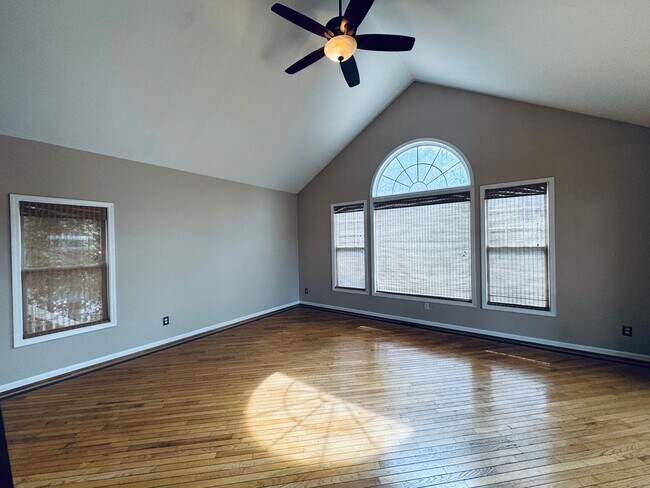 Foto del edificio - East AVL - Mountain Views and Space Galore!