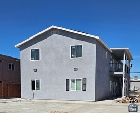 Building Photo - 172 W Alamo St