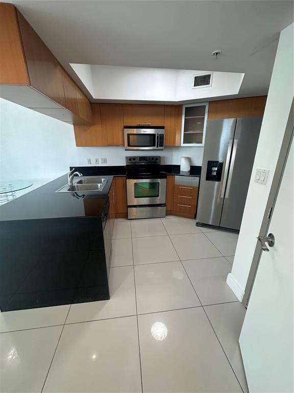 Foto del edificio - 1750 N Bayshore Dr